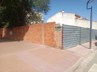 Terreny residencial  Calle islas baleares. Solar en av. de la constitución esquina c/ islas baleares