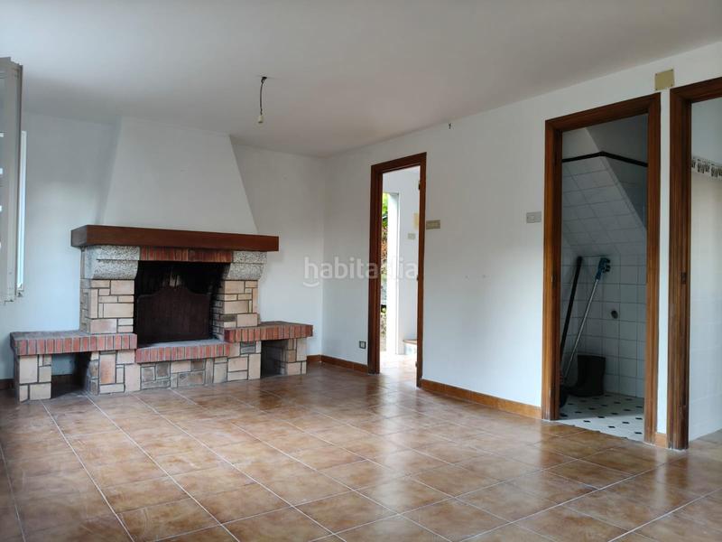 Foto af4cb4fd-d752-4c6d-a30f-886d69c94a8f. Casale con camino in Cedeira