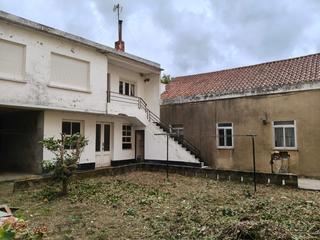 Casa adossada en Ra fraga iribarne 24. **dos casas adosadas a 1 minuto de la playa de cedeira**