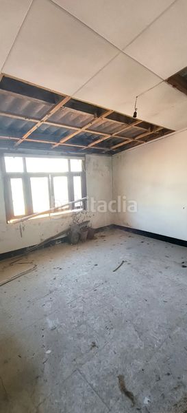 Foto bde9340f-7ffd-4847-9f98-f140f76f2d05. Casa aparellada a Cedeira