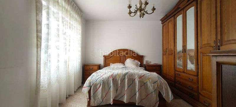 Foto a35960d0-c181-4592-8092-80c899f3c1fb. Casa adossada amb aparcament a Cedeira