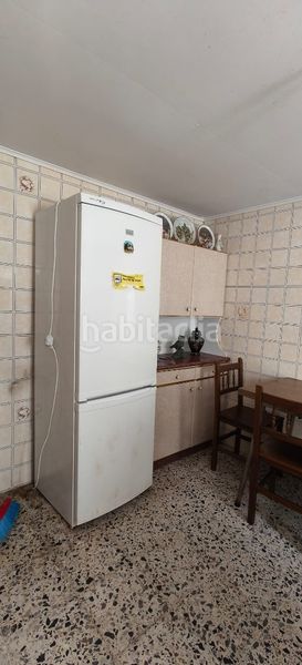 Foto c46ad505-1426-4d5c-a34f-4a4e6846113b. Casa adossada amb aparcament a Cedeira
