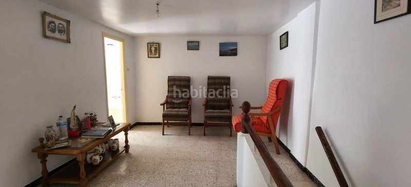 Foto e035c01f-b69b-48e7-a3d3-caadf328f897. Casa adossada amb aparcament a Cedeira