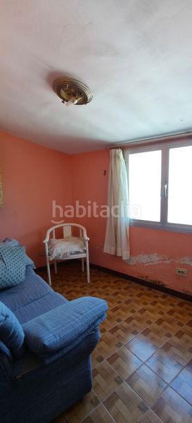 Foto 711d2b47-9af5-4e90-af61-b7a9f66df7a3. Edifici a Cariño