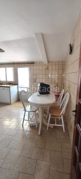Foto b1a41b74-fc96-4691-a401-952e88df23e7. Edifici a Cariño
