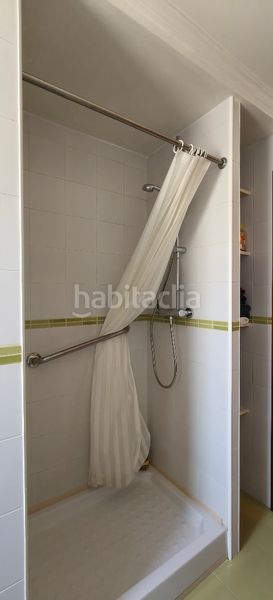 Foto 42e09bfe-8dc7-42e7-8617-b410190ff091. Piso en avenida zumalacárregui 2 **piso amplio en el centro , a 1 minuto de la playa** en Cedeira