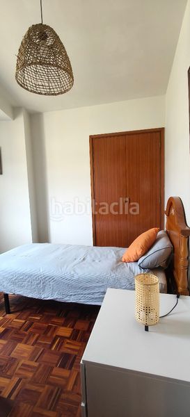 Foto 5a04b064-2ee0-47c4-b820-963ac3bcd4db. Piso en avenida zumalacárregui 2 **piso amplio en el centro , a 1 minuto de la playa** en Cedeira