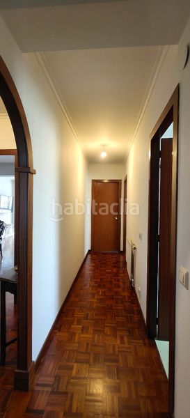 Foto 76039521-ffd9-4ebd-b267-9bc813c45d82. Piso en avenida zumalacárregui 2 **piso amplio en el centro , a 1 minuto de la playa** en Cedeira