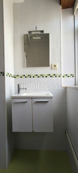 Foto ae65ef58-a615-4d6b-becc-0f755142c0fd. Piso en avenida zumalacárregui 2 **piso amplio en el centro , a 1 minuto de la playa** en Cedeira