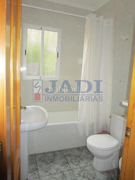 Foto 05869232-b3f2-487c-8ec9-a134de37f08c. Building in Manzanares