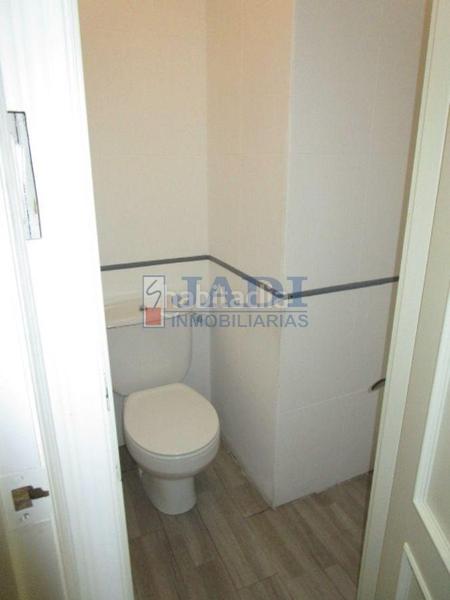 Foto 034f3b18-fafb-47cb-aa40-10f3a4101fcf. Alquiler oficina  en Valdepeñas