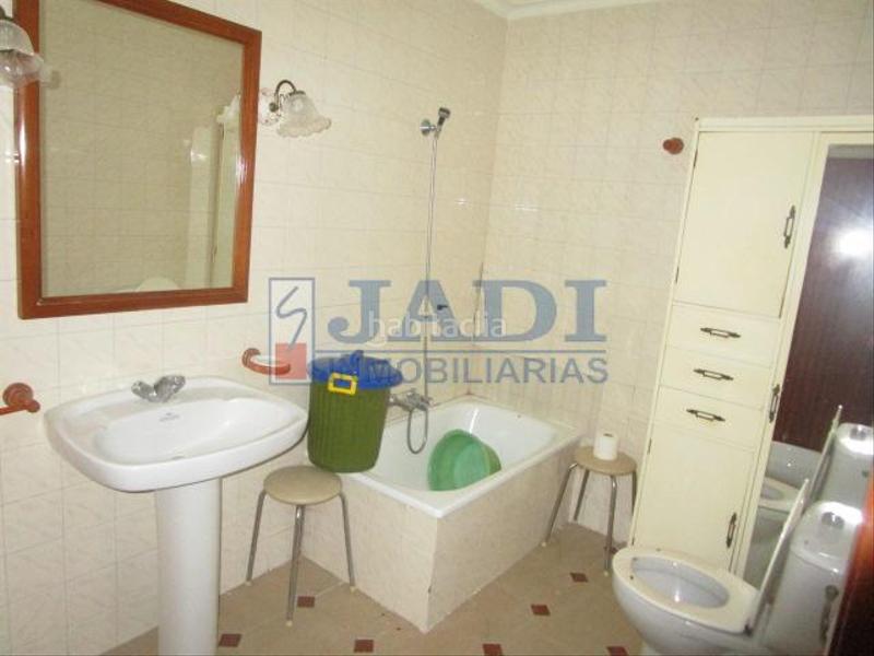 Foto 4d0e18ce-5857-4be2-b3b6-0c5b88221487. Casa  en Valdepeñas