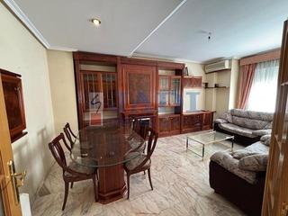 Maison à Valdepeñas. Valdepeñascasa
