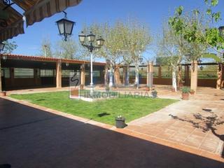 Local commercial à Valdepeñas. Valdepeñaslocal