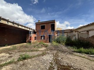 Wohngrundstück in Valdepeñas. Valdepeñasterreno