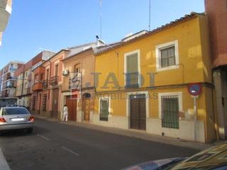 Casa en Valdepeñas. Valdepeñascasa