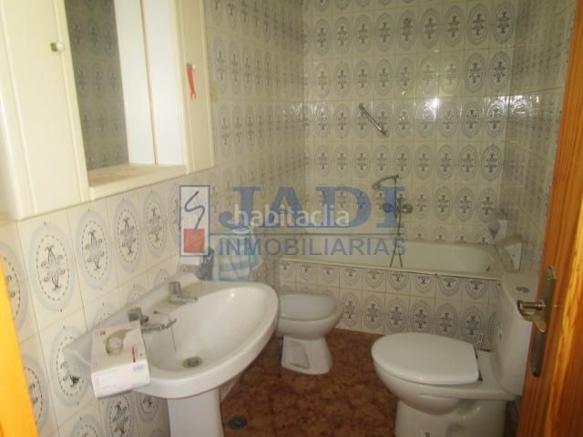 Foto 73261359-f9a8-45d5-ad6b-06c6aa8c1291. Casa a Valdepeñas