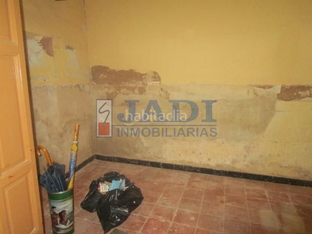 Foto db7d659b-15fe-4668-839f-1fa794d324f9. Casa a Valdepeñas
