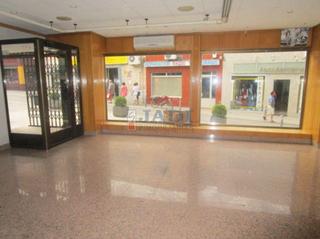 Lloguer Local Comercial a Valdepeñas. Valdepeñaslocal