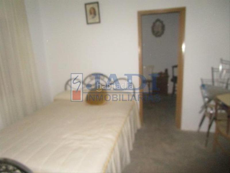 Foto f457de04-619f-4b2d-b451-2798d96a6c74. Casale con parcheggio in Valdepeñas