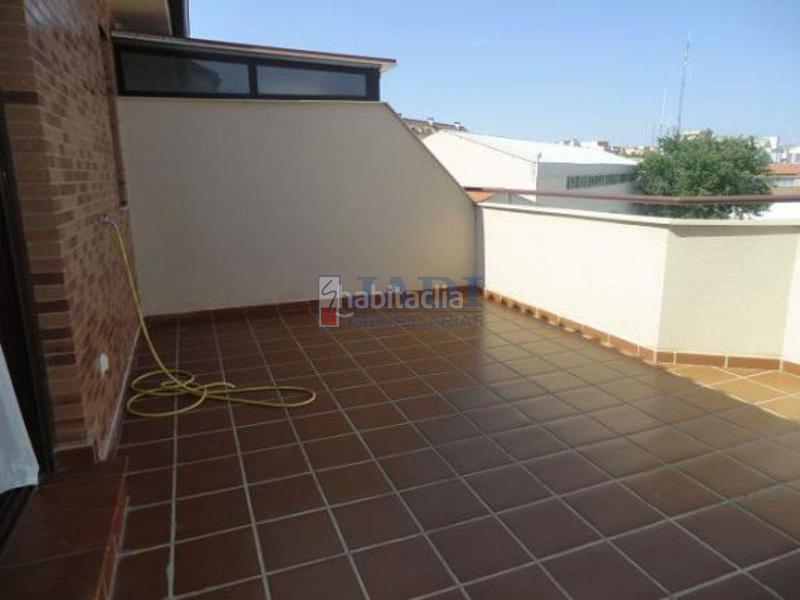 Foto 1bf952d4-f0e1-472f-9d24-174290ae48f3. Penthouse with heating pool in Valdepeñas