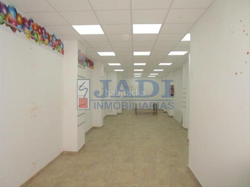 Foto eb7269f4-0993-4a4f-bf6c-6c82ae4b5a06. Alquiler local comercial local en Valdepeñas