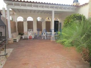 Casa aparellada a Valdepeñas. Valdepeñascasa