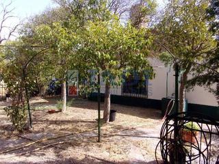 Casa  Carril del peral. Valdepeñascasa