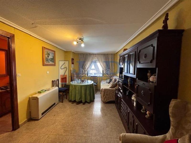 Foto 086462f7-9abd-4754-bd4c-4956bf34c08f. Casa amb calefacció a Valdepeñas