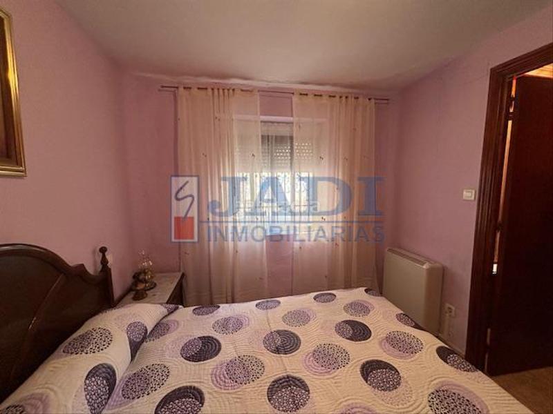 Foto bcccc5a6-1e26-4e28-8a9a-9b260d5363f9. Casa amb calefacció a Valdepeñas