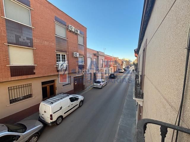 Foto f0b81277-d3a8-4f17-87f9-87554f47f77a. Casa amb calefacció aparcament a Valdepeñas
