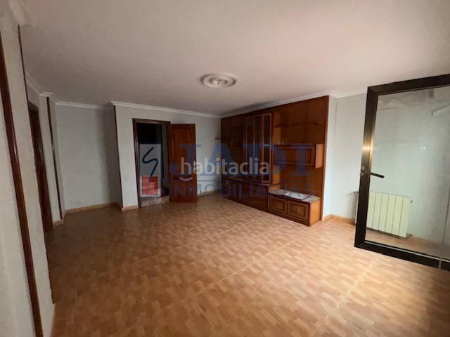 Foto f0d9b125-03a6-4fbe-9cac-084e8b9e5ed8. Casa amb calefacció aparcament a Valdepeñas