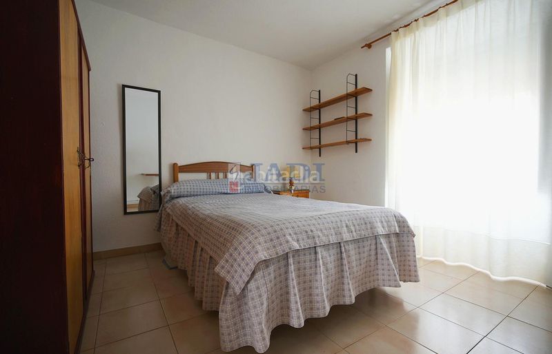 Foto a2631010-a95b-4a4a-9e10-037a697e2692. Casa amb calefacció aparcament a Valdepeñas
