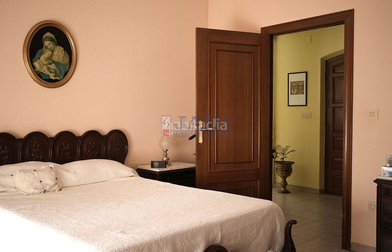 Foto dd5f982e-c595-4769-a06d-7280cac1d21e. Casa amb calefacció aparcament a Valdepeñas