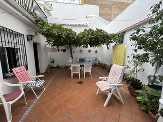 Haus in Valdepeñas. Valdepeñascasa