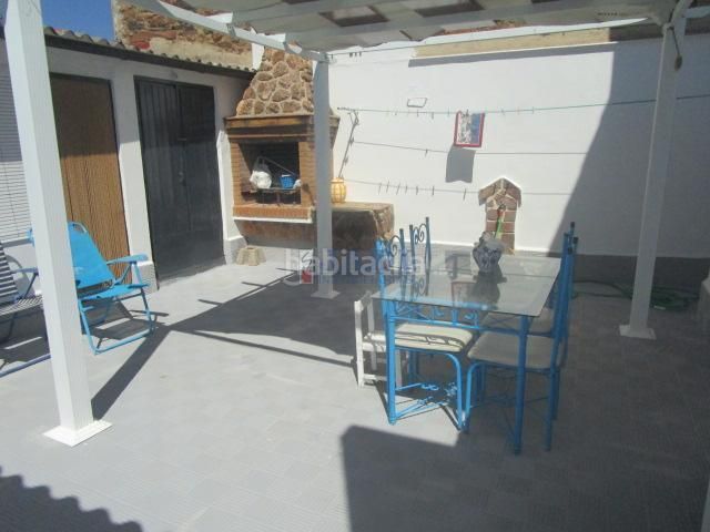 Foto 2973622a-af59-4ba7-b158-8dc6fa592496. Casa amb calefacció a Viso del Marqués
