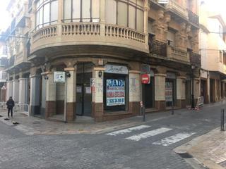 Local commercial à Valdepeñas. Valdepeñaslocal