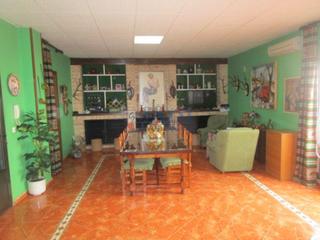 Casa en Valdepeñas. Valdepeñascasa