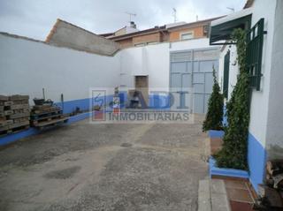 Nau industrial a Valdepeñas. Valdepeñasnave