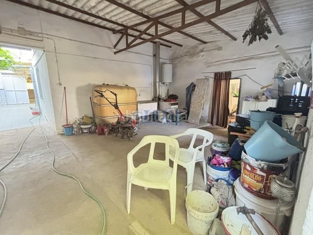Foto 9e26e2e6-1a4a-44e2-ba24-70754a671de2. Casa amb calefacció aparcament piscina a Valdepeñas