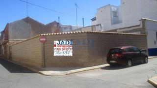 Residential Plot in Valdepeñas. Valdepeñasterreno
