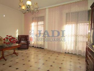 Maison à Valdepeñas. Valdepeñascasa