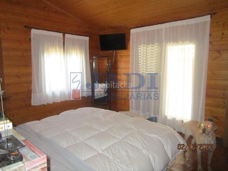 Foto 8715f93a-4540-41bf-b357-251a81b49a3a. Chalet  en Valdepeñas