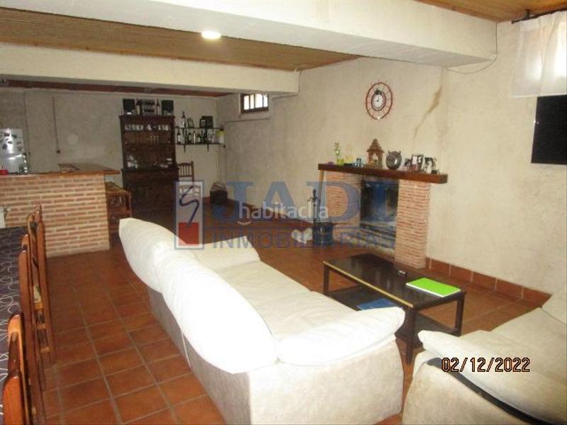 Foto b27eb8bf-8ae9-4c5b-8ba6-002f8b96ca3b. Chalet  en Valdepeñas