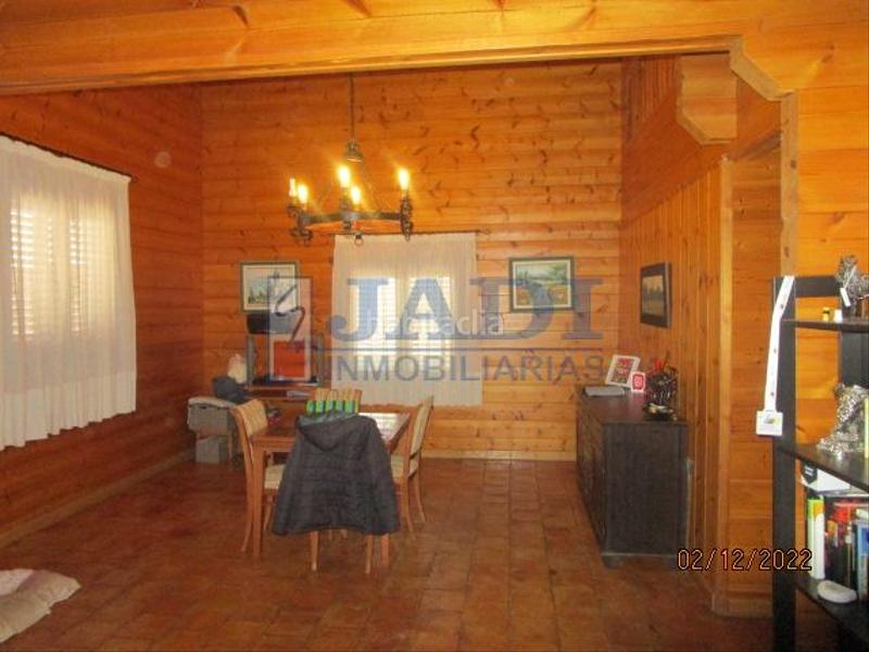 Foto cd5d8090-6b5e-40c8-bb36-c8dd0b9ee291. Chalet  en Valdepeñas