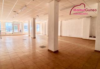 Lloguer Local Comercial a Arraskuelarre kalea. ¡se alquila local comercial en arraskuelarre nº 1!