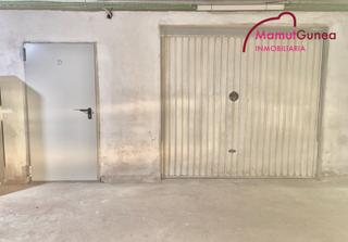 Miete Autoparkplatz in Astigarrako bidea. Garaje almacén local cerrado en alquiler