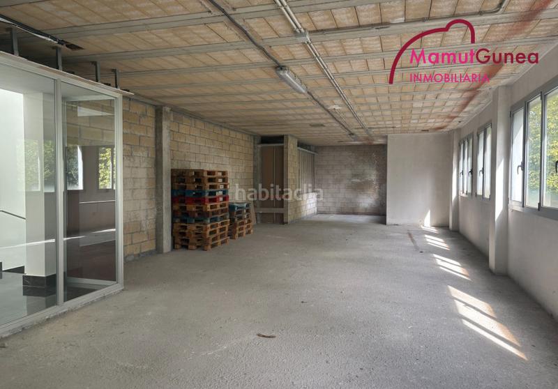 Foto 56b2a050-73a2-44c8-9949-64bf387f7bf6. Location bâtiment à usage industriel dans Lapice - Larreaundi - Olaberria - Meaka Irun