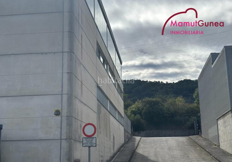 Foto c3267885-fc95-45dd-abd3-3022f3f14e13. Location bâtiment à usage industriel dans Lapice - Larreaundi - Olaberria - Meaka Irun