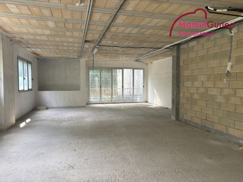 Foto b563eff7-7e4a-4920-a756-16d8f63a81fb. Location bâtiment à usage industriel dans Lapice - Larreaundi - Olaberria - Meaka Irun